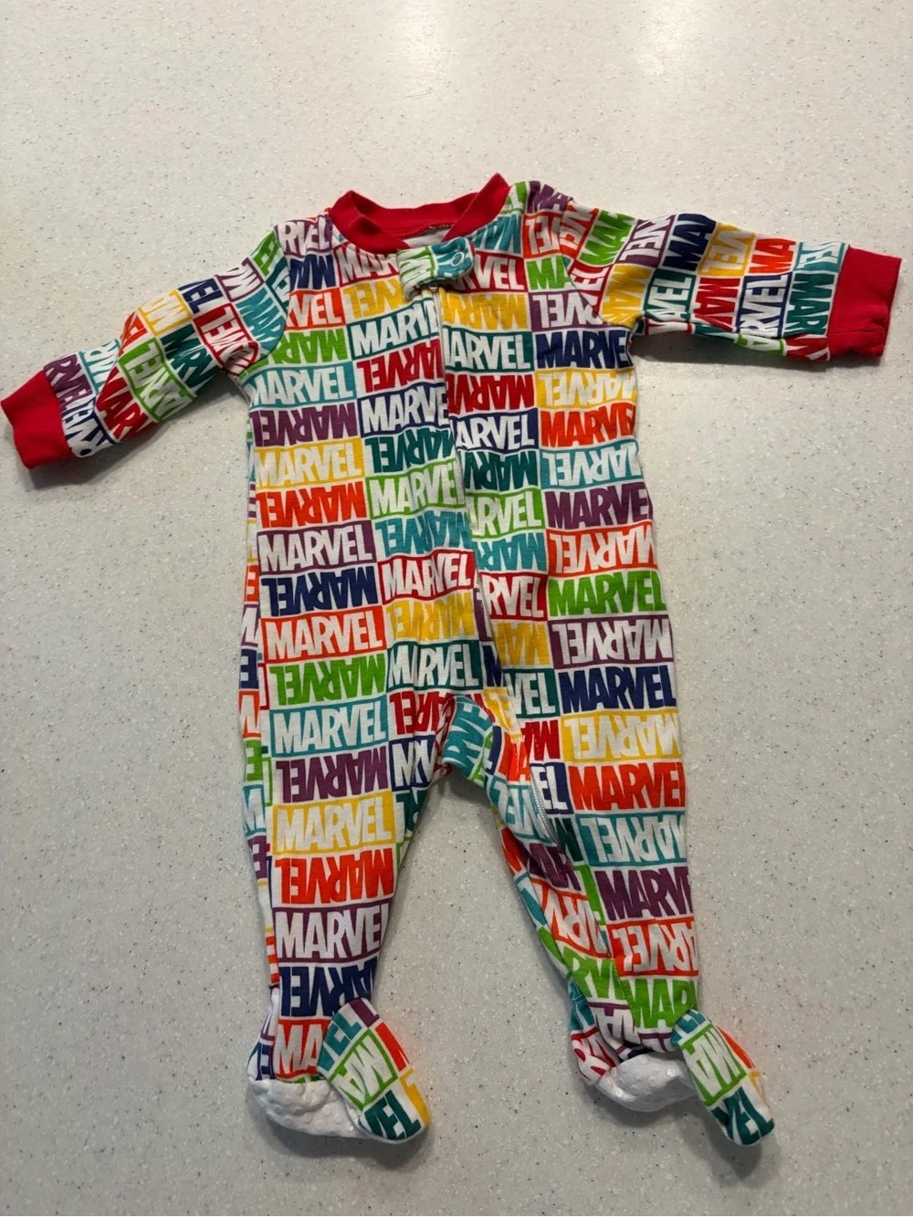 Marvel Kids' Multicolor Logo One-Piece Pajamas Baby Size 0-3M. Superhero Fan!